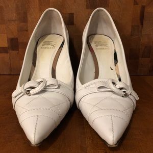 Burberry pumps